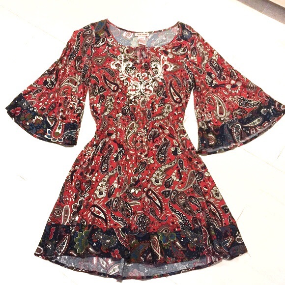 Urban Outfitters Dresses & Skirts - Flying Tomato red bell sleeve embroidered dress S